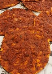 Biberli katıklı ekmek 1/4 ( 10 lu pakette )